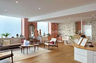 Commerce 8 pièces 1800 €