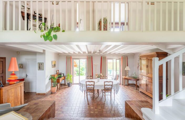 Belle Villa familiale dans un cadre paisible proche de Belleville En Beaujolais — photo 3