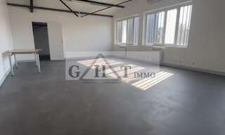 Bureau  260 m² à louer à Montreuil (93100)