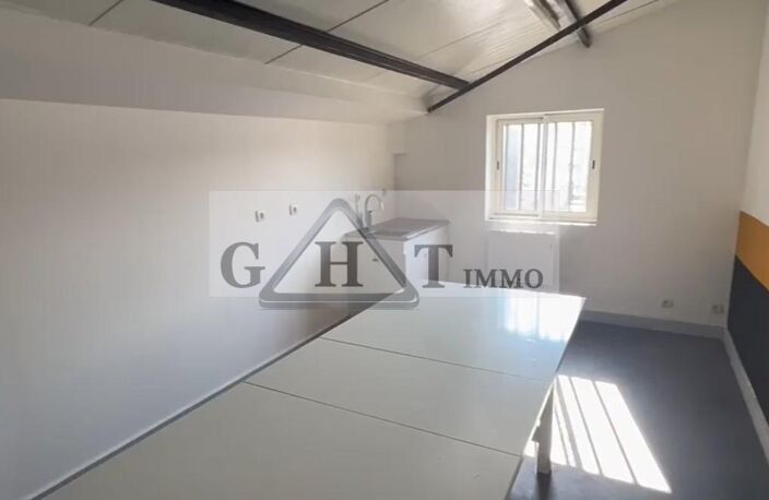 BUREAUX A LOUER DE 260 m² — photo 3