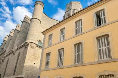 Appartement 11 pièces 280000 €