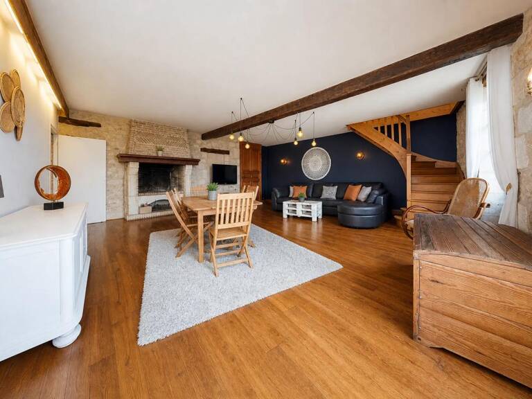 Belle maison en pierre XVIIIᵉ - 265m² Eymouthiers — photo 1
