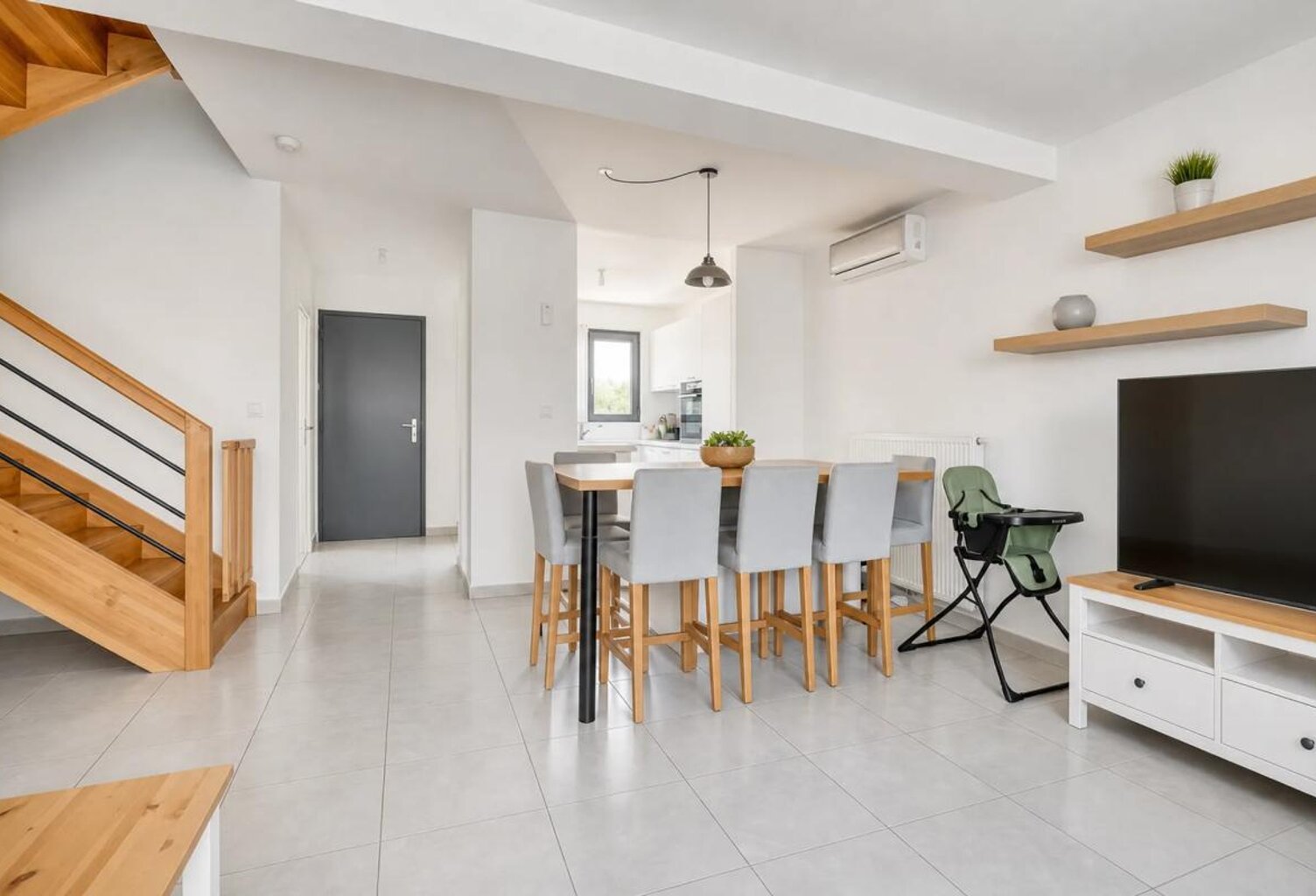 Maison moderne 5 pièces avec jardin à Merville — photo 1