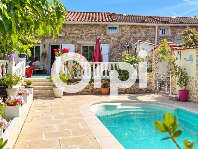 FARNAY MAISON EN PIERRE AVEC PISCINE — photo 1