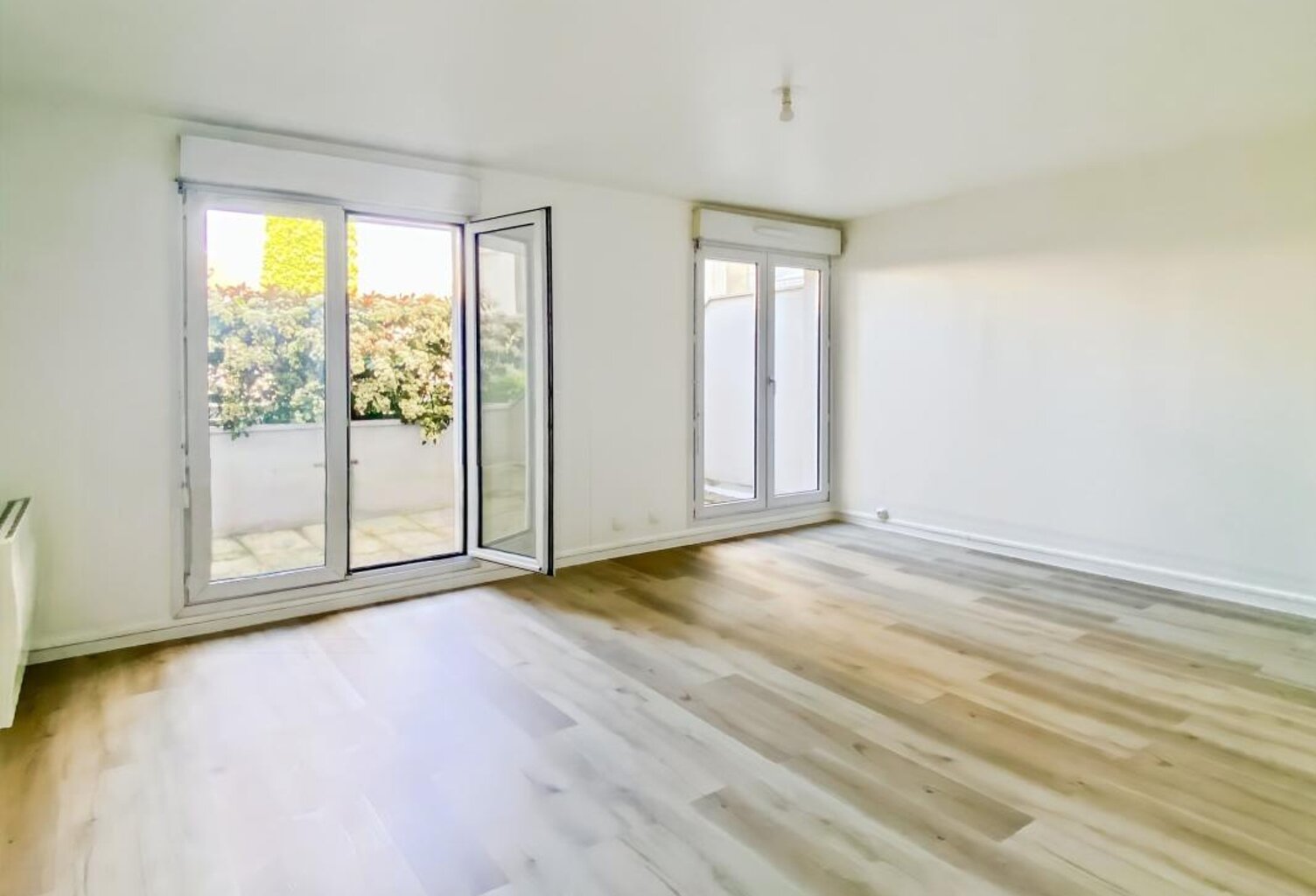 Appartement avec belle terrasse et parking — photo 1