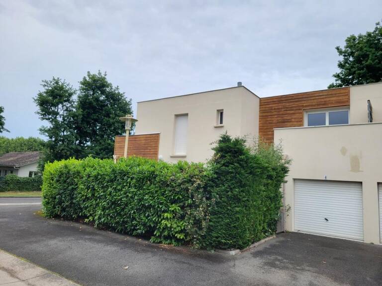 Maison À Vendre Pessac LE MONTEIL — photo 1