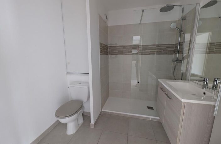 Appartement À Vendre Toulon Valbertrand — photo 3