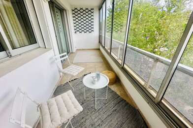 Appartement 4 pièces 275000 €