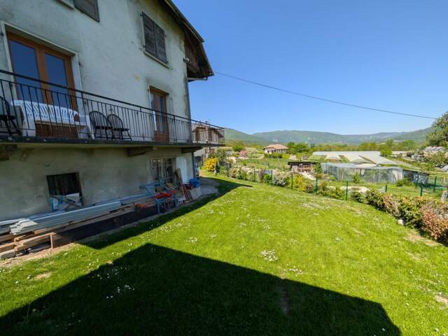 Appartement À Vendre — photo du bien