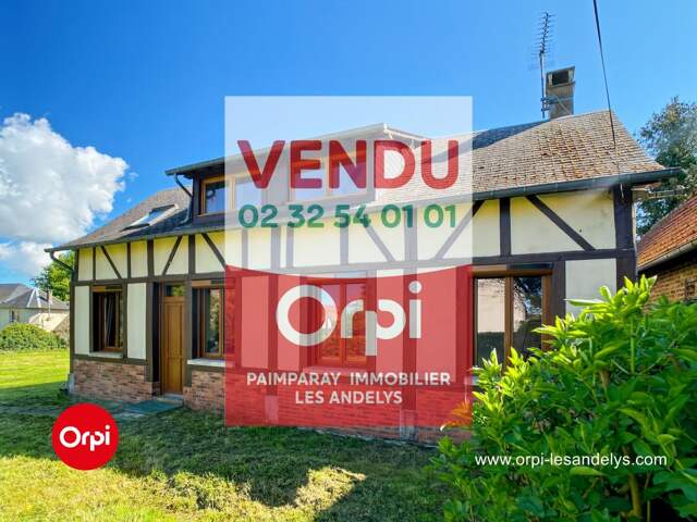 À Vendre Maison ancienne  au calme - beau terrain — photo du bien