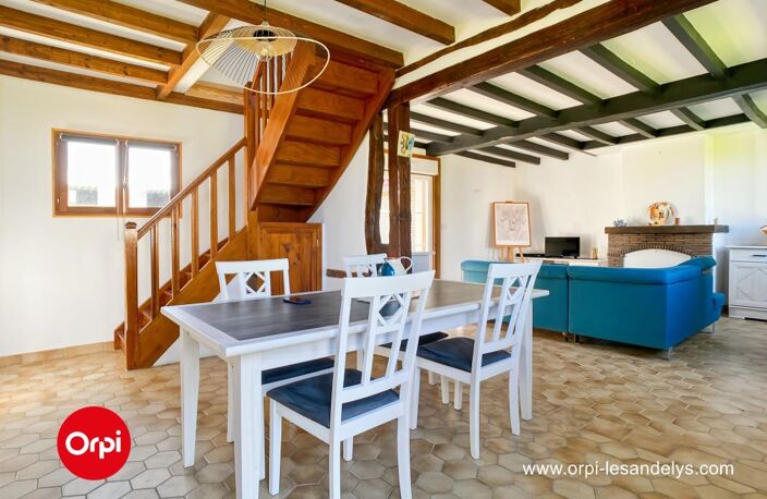 À Vendre Maison ancienne  au calme - beau terrain — photo 3
