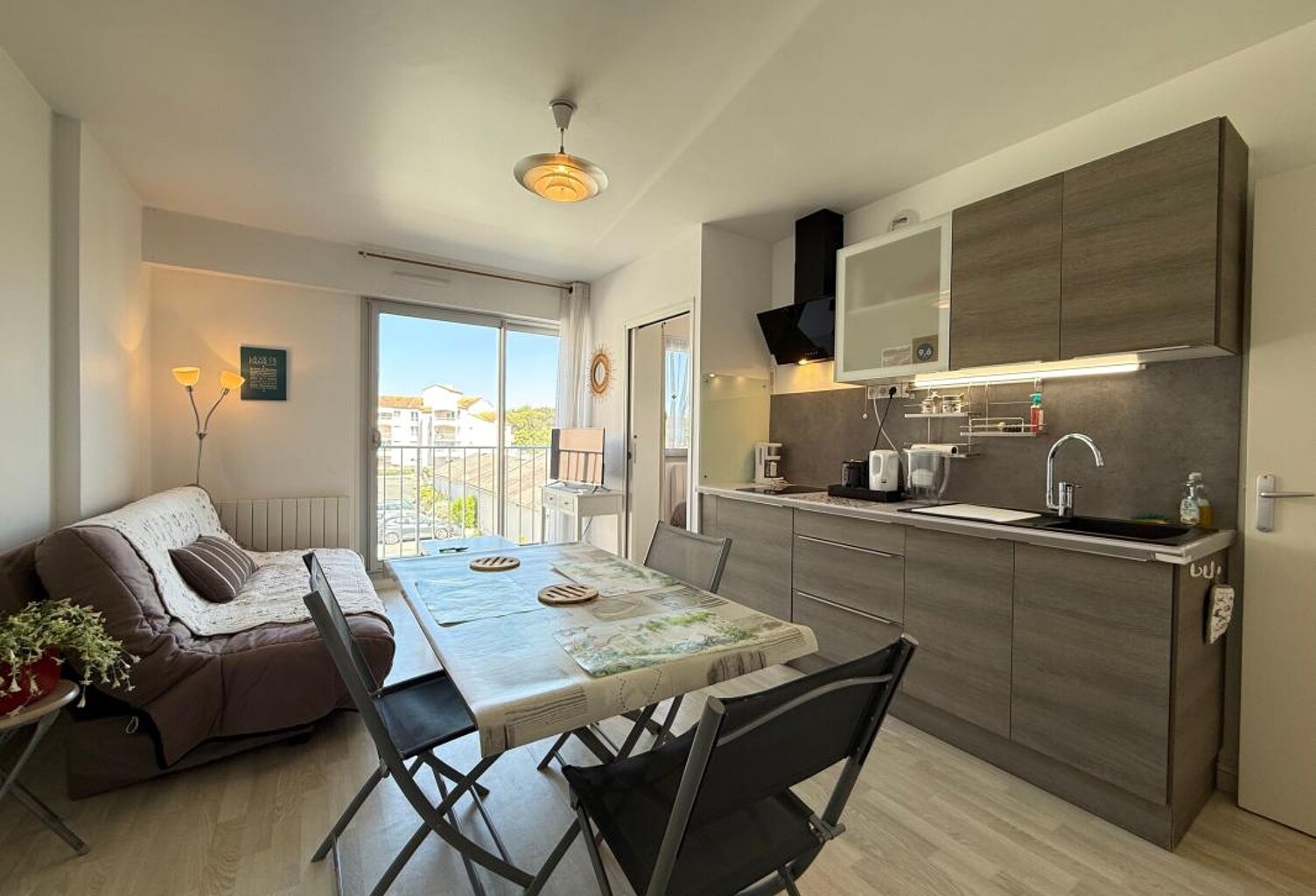 Bel APPARTEMENT rénové en centre ville — photo 1