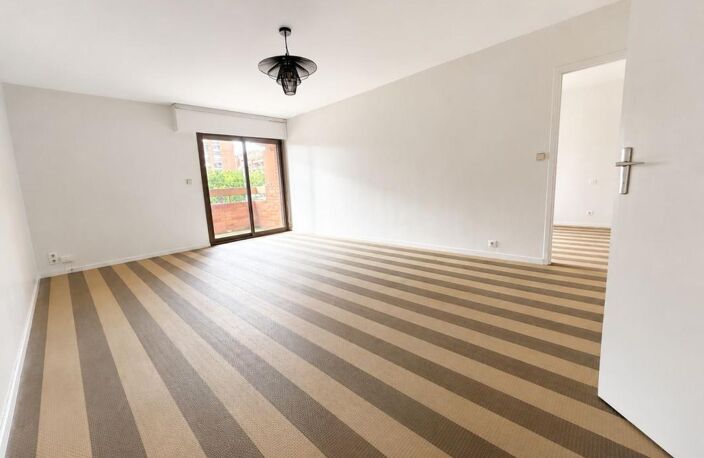 Toulouse Saint-Georges – Grand T2 avec terrasse Sud-Ouest, ascenseur, cave — photo 2