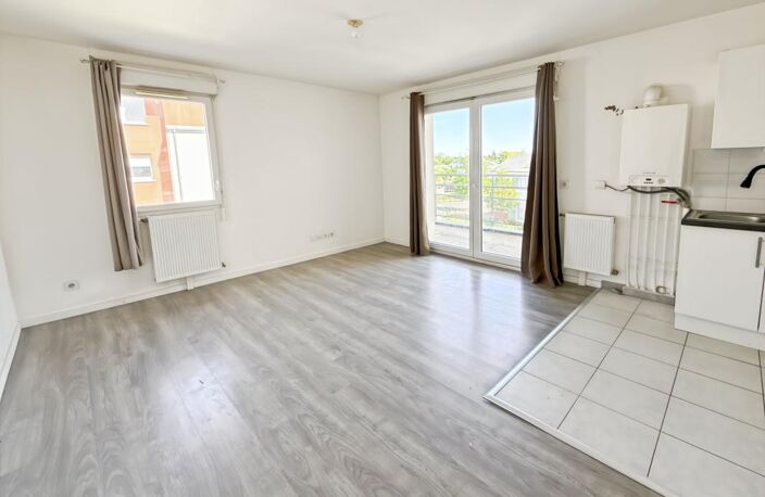 ✨ Coup de Cœur à Saint-Pryvé : Appartement T2 avec Terrasse & Parking !   — photo 2