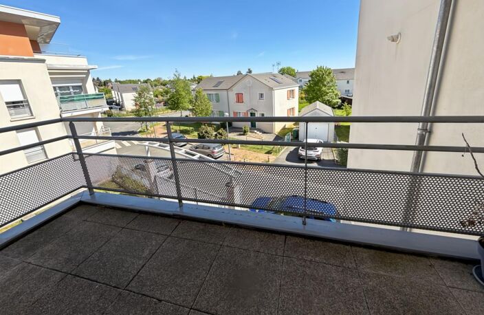 ✨ Coup de Cœur à Saint-Pryvé : Appartement T2 avec Terrasse & Parking !   — photo 3