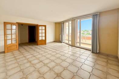 Appartement 3 pièces 215400 €