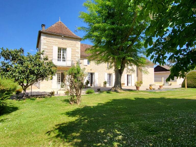 Proche Bergerac Demeure en pierres, gite et dépendances 17 pièces sur  parcelle de 23000 m² — photo 1