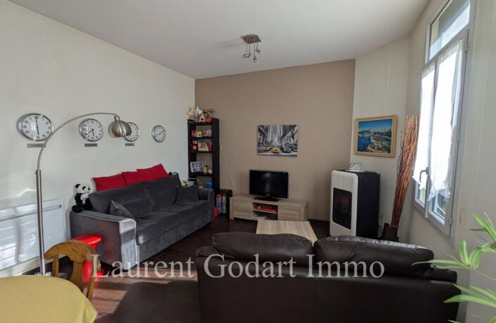 Maison de plain pied avec 2 chambres + dépendance — photo 4