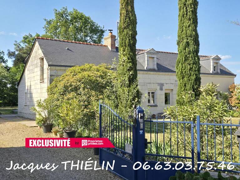 Charme de l'ancien & lumière contemporaine pour cette spacieuse longère familiale — photo 1