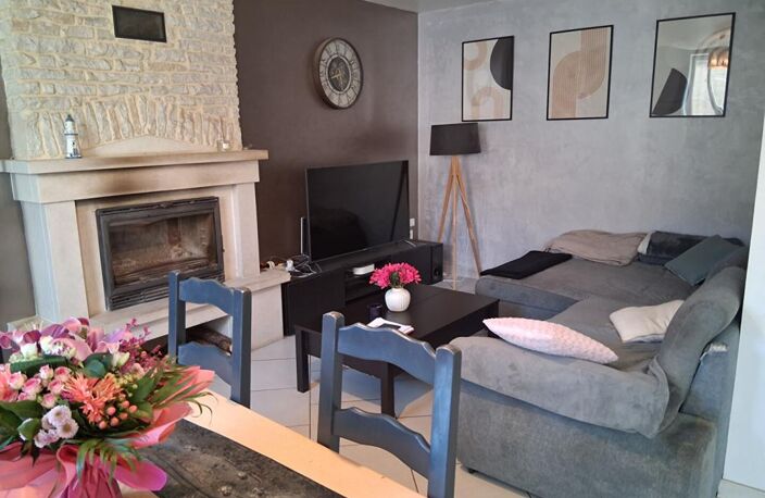 Maison de caractère avec terrain et dépendance -Etivey -5 pièces 105 m2 — photo 5