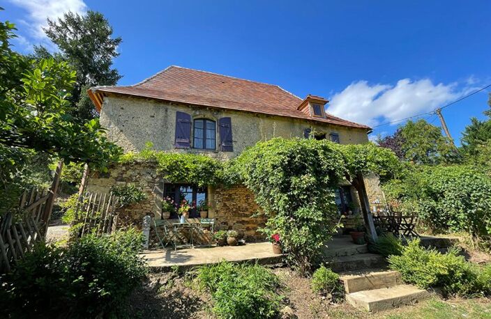 Maison authentique du XVIIIe siècle avec trois grandes granges, belle vue et terrain de 1,4 hectare — photo 3