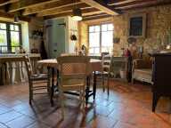 Maison authentique du XVIIIe siècle avec trois grandes granges, belle vue et terrain de 1,4 hectare — photo 4