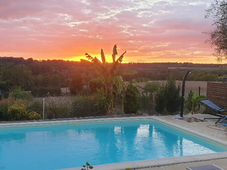 Propriété d'exception avec piscine & espace bien-être — photo 1