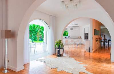 Maison Ecully Tronchon.1650000. 7 pièce(s) 286 m2 .5 chambres .terrain 1890m2.piscine.jardin — photo du bien