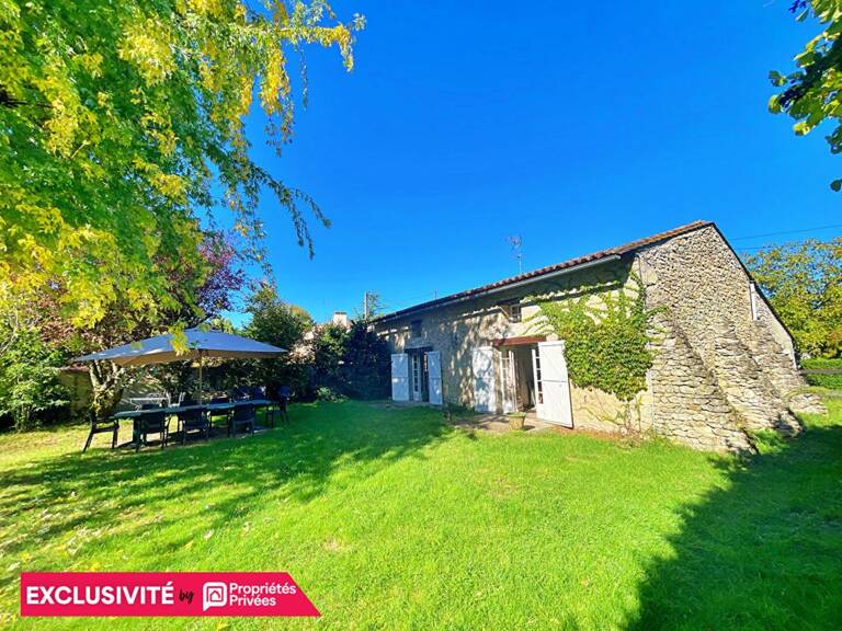 Maison Saint Paul 6 pièce(s) 122,5 m2 piscine et jardin 3000 m2 — photo 1