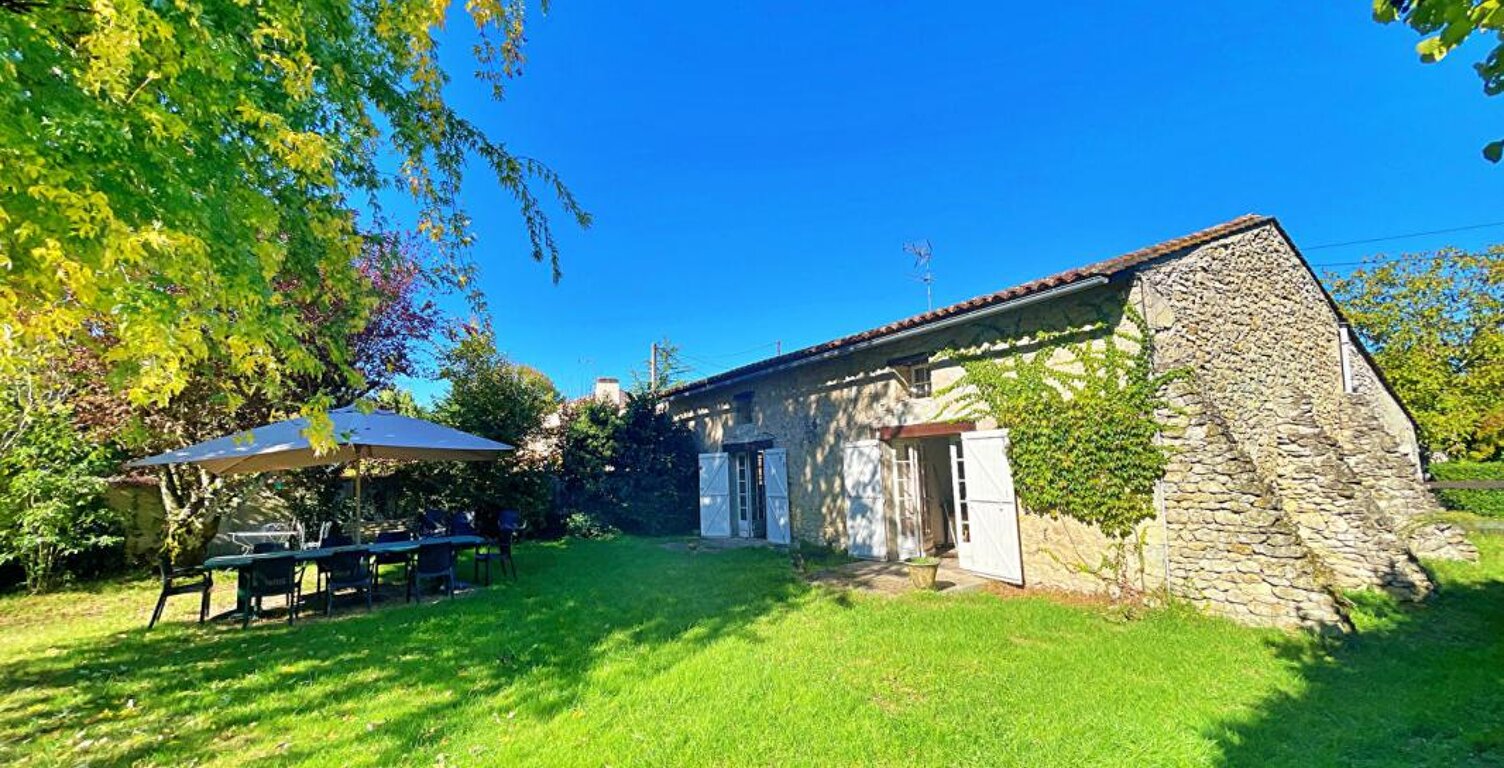 Maison Saint Paul 6 pièce(s) 122,5 m2 piscine et jardin 3000 m2 — photo 1
