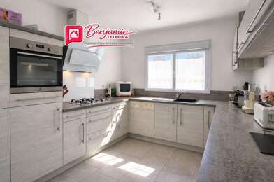 Maison 6 pièces 737000 €