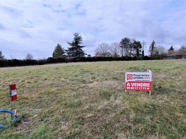 TREMBLAY-LES-VILLAGE - Beau terrain à bâtir de 959 m² — photo 1