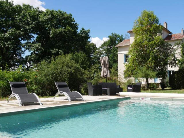 42210 MONTROND LES BAINS MAISON DE MAITRE DE 325M2 SUR TERRA — photo du bien