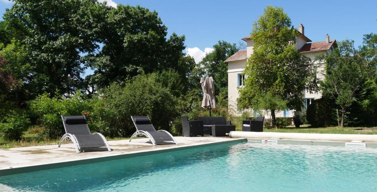42210 MONTROND LES BAINS MAISON DE MAITRE DE 325M2 SUR TERRA — photo 1