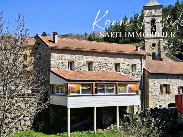 Maison de caractère de 245 m² en bord de ruisseau — photo du bien