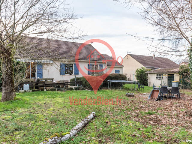 dpt cher (18), à vendre BRECY, Maison 3 chambres de 90 m2, t — photo du bien