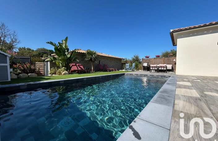 Vente Maison/villa 8 pièces — photo 2