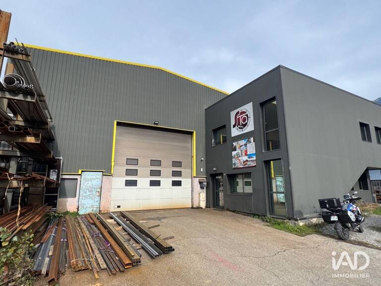 Vente Surface diverse 870 m&sup2; — photo 1