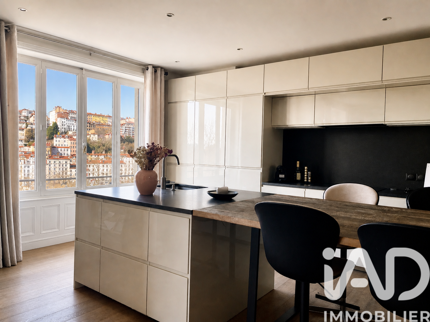 Vente Appartement 5 pièces - Photo 2