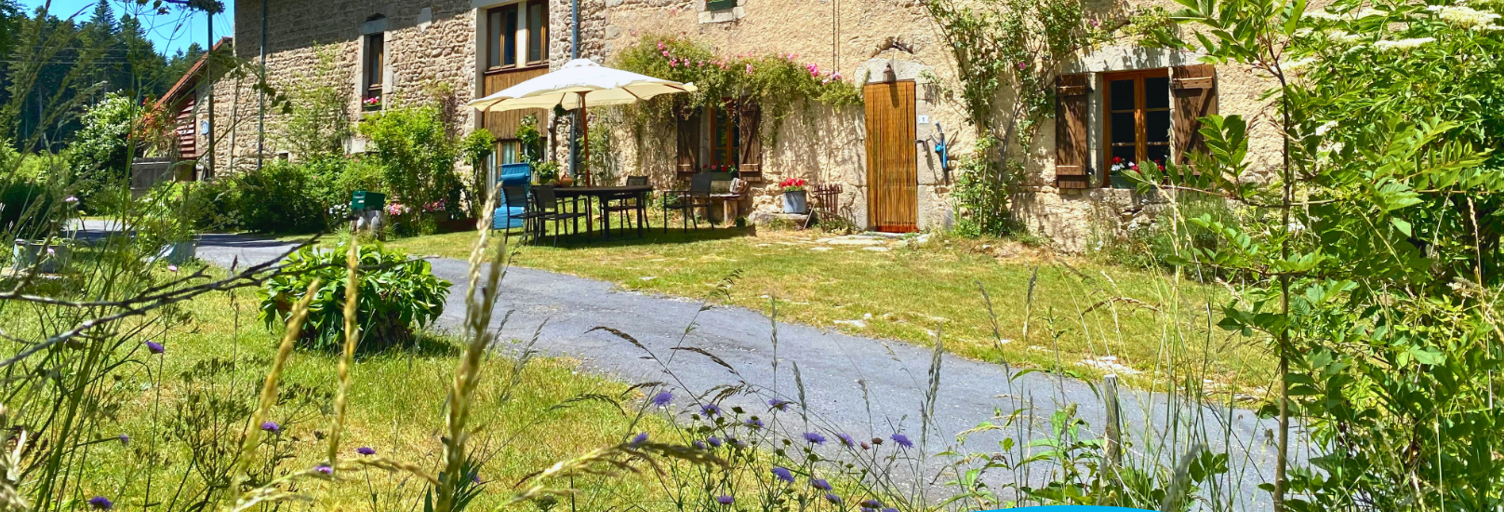 Maison 12 Pièces 330 m² à vendre à Saint-Germain-l'Herm (63630)