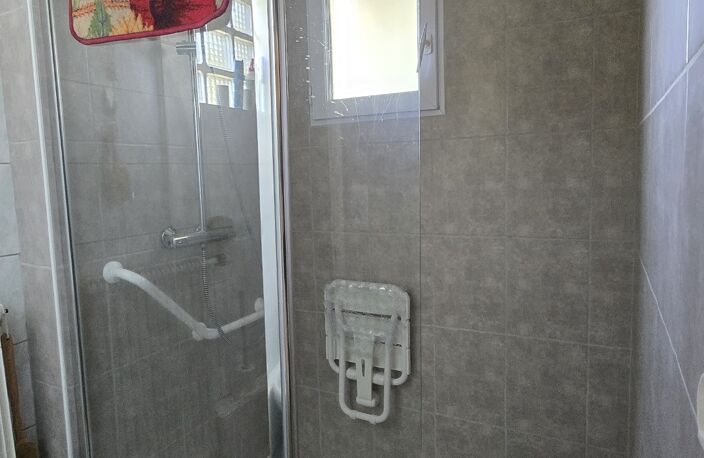 Vente Immeuble 179 m&sup2; — photo 4