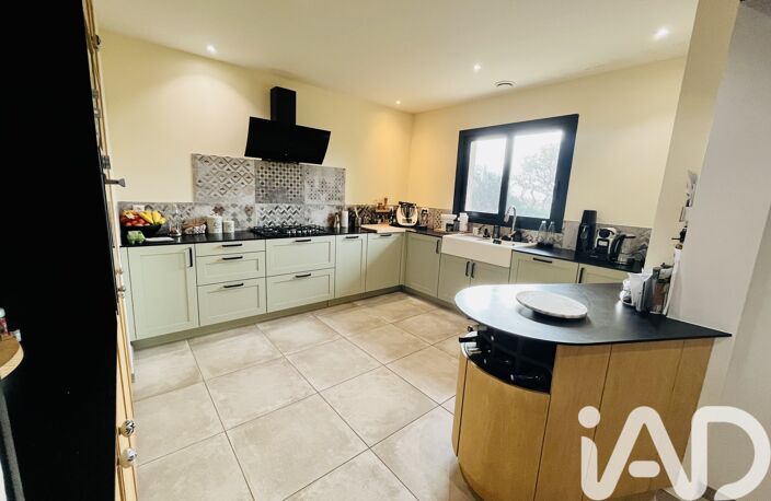 Vente Maison/villa 6 pièces — photo 3