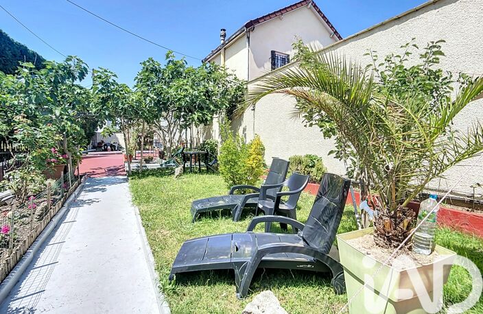 Vente Maison/villa 7 pièces — photo 2