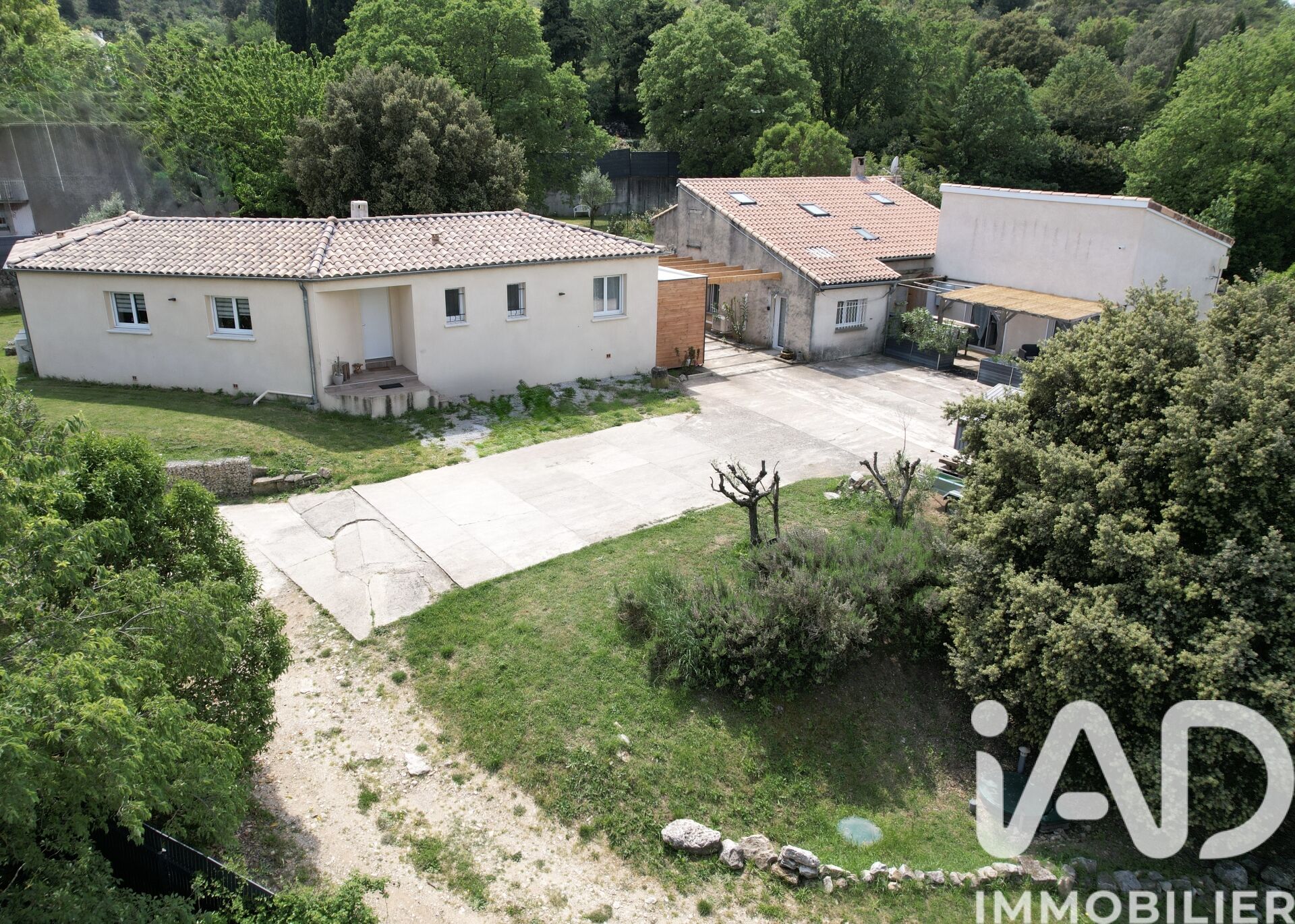 Maison à vendre, 16 pièces, 282 m², Malataverne