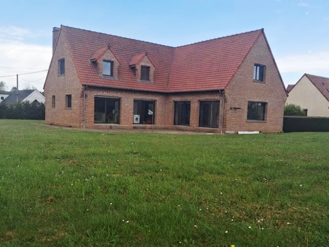 Vente Maison/villa 8 pièces — photo du bien