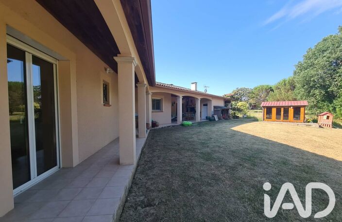 Vente Maison/villa 7 pièces — photo 2