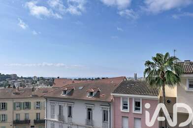 Appartement 3 pièces 328600 €