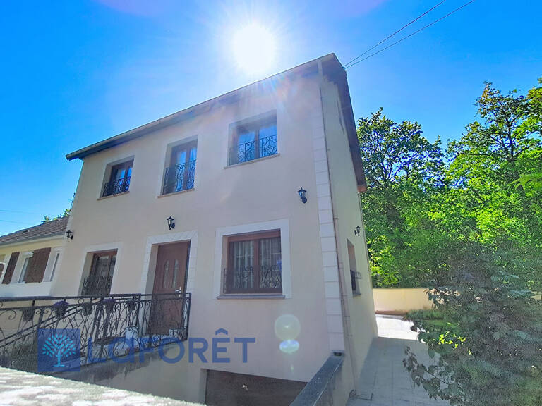 Maison clé en main récente T8 Evreux 156 m2 — photo 1