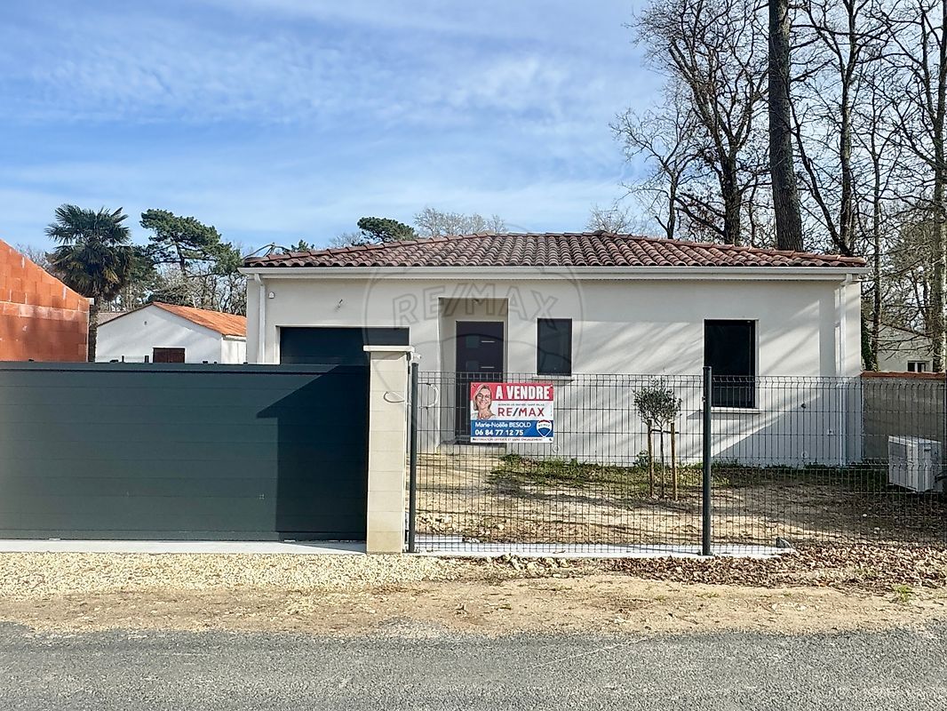 Villa / Maison  T4 à vendre Tremblade (La) 17390