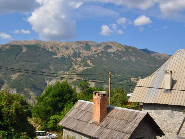 Dpt Alpes de Haute Provence (04), à vendre ALLOS Authentique Maison en pierres 350 m²  Belle Vue Montagnes — photo du bien